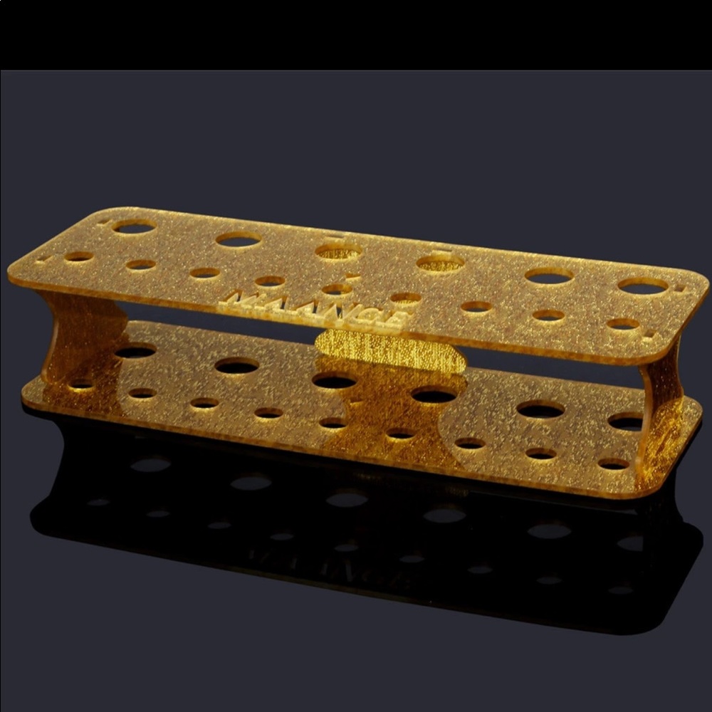 Brush holder
